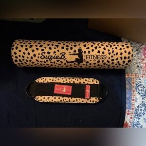 Suzie B Fitness Leopard Print Bar Mat and Ankle Straps